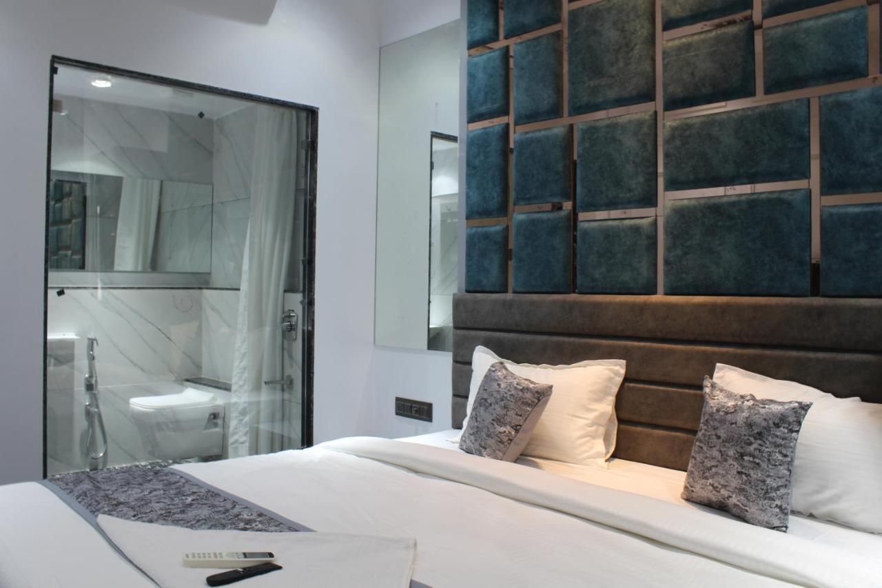 Hotel The Lowell Surat Ngoại thất bức ảnh