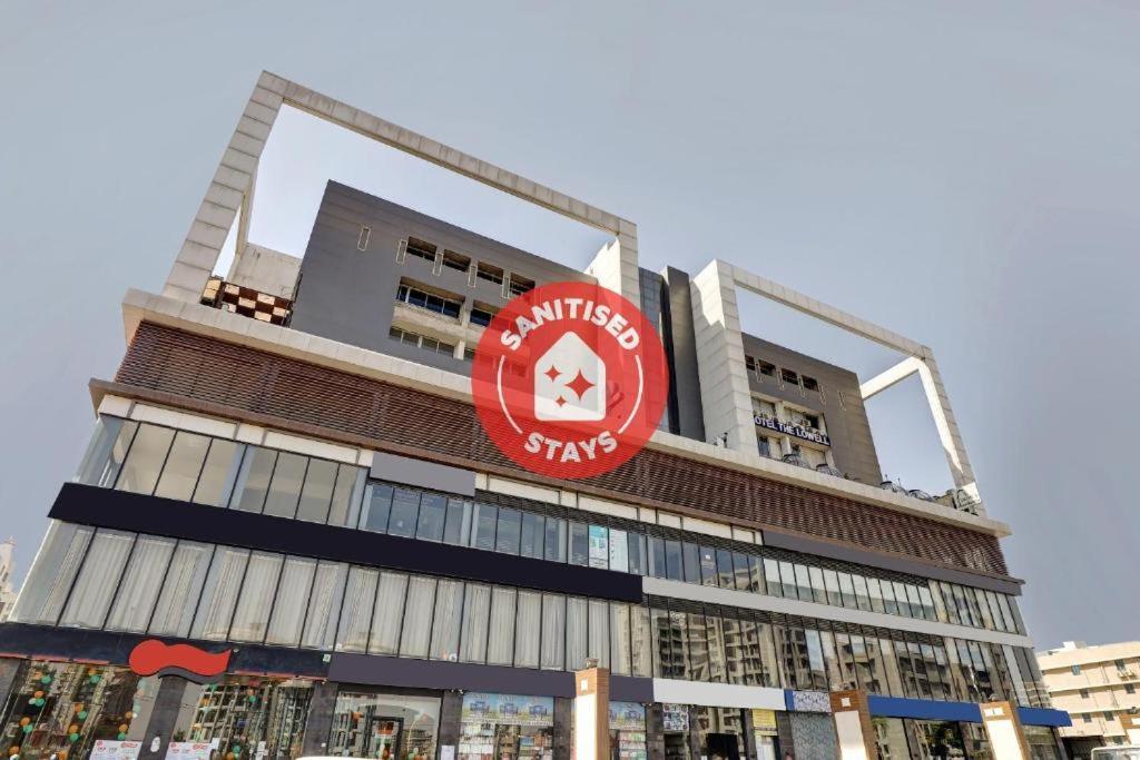 Hotel The Lowell Surat Ngoại thất bức ảnh